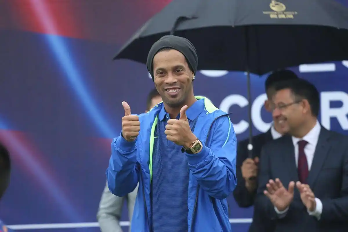 总是给球迷 总是给球迷