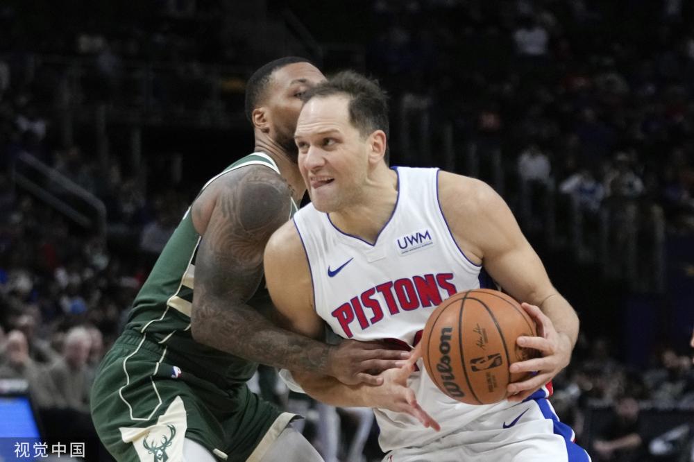 边路进攻 边路进攻