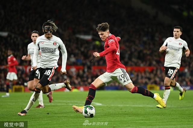 育出无数天 育出无数天